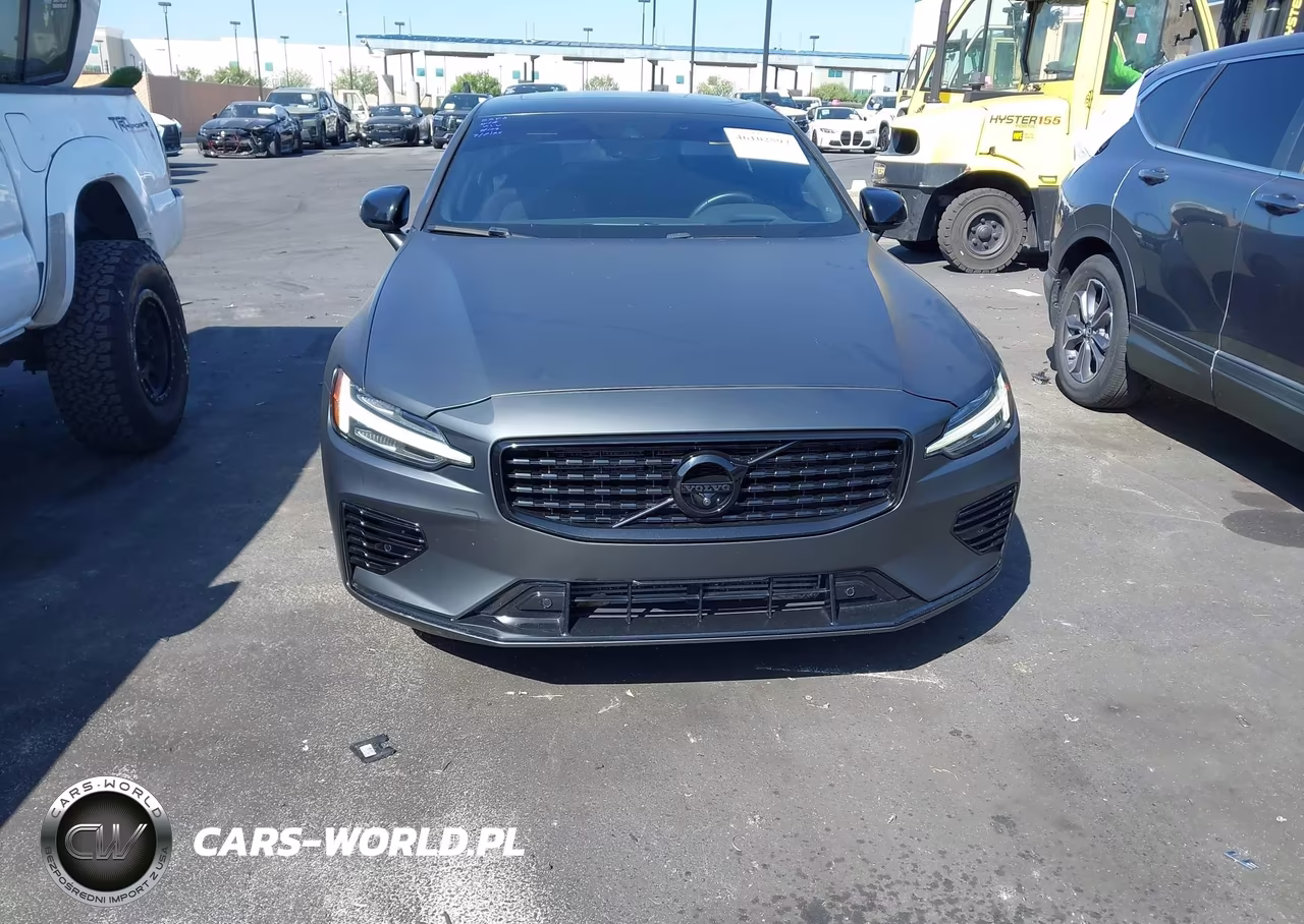2022 Volvo S60 Recharge Plug-In Hybrid T8 Black Edition R-Design Extended Range VIN:7JRH60FD4NG192485 - 13