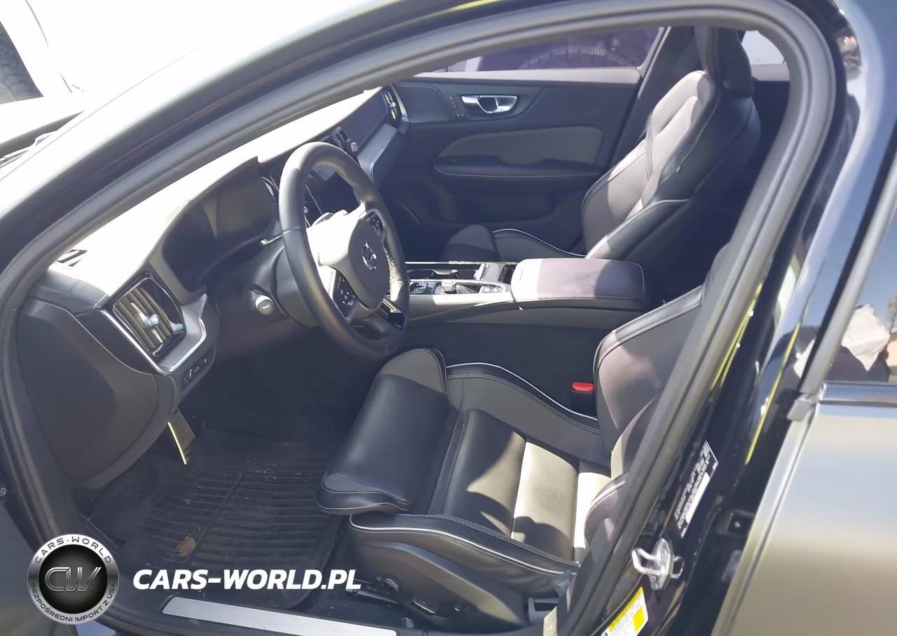2022 Volvo S60 Recharge Plug-In Hybrid T8 Black Edition R-Design Extended Range VIN:7JRH60FD4NG192485 - 5