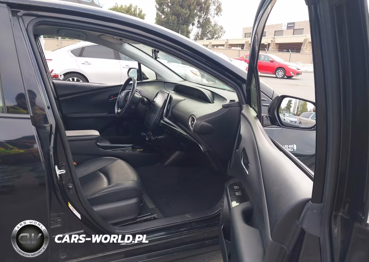 2020 Toyota Prius Prime Xle VIN:JTDKARFP2L3147101 - 5