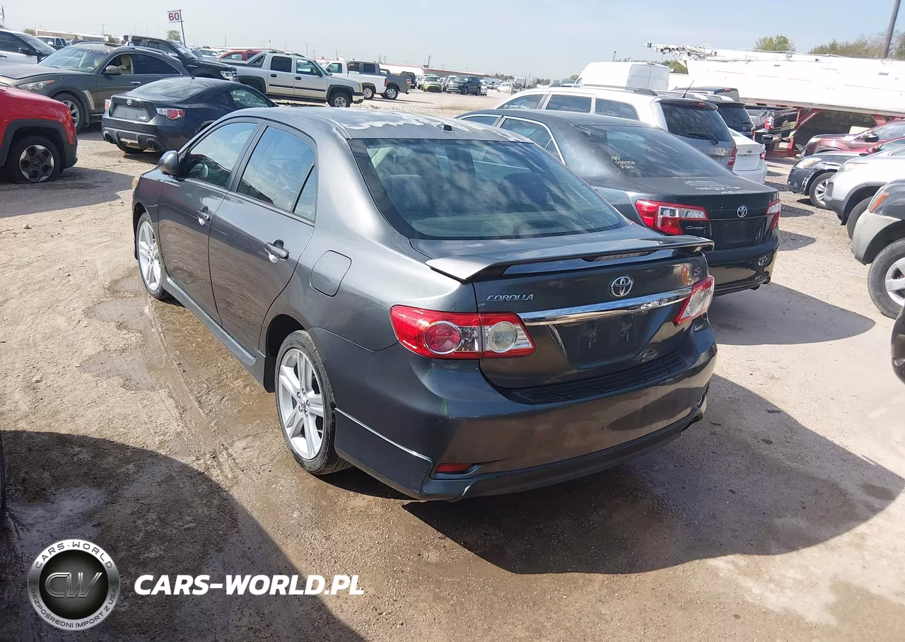 2013 Toyota Corolla S VIN:2T1BU4EE4DC005383 - 3
