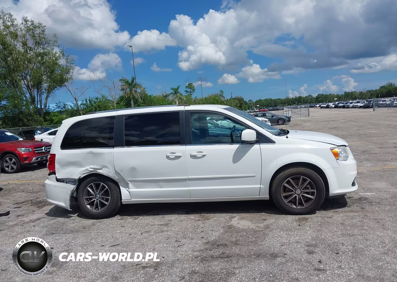 2017 Dodge Grand Caravan Sxt VIN:2C4RDGCG7HR562413 - 13