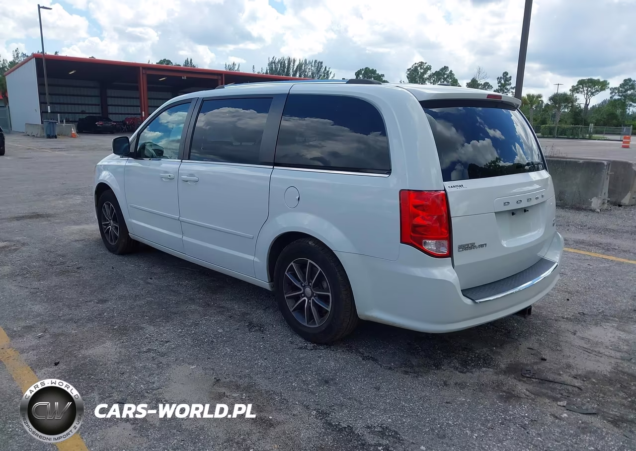 2017 Dodge Grand Caravan Sxt VIN:2C4RDGCG7HR562413 - 3