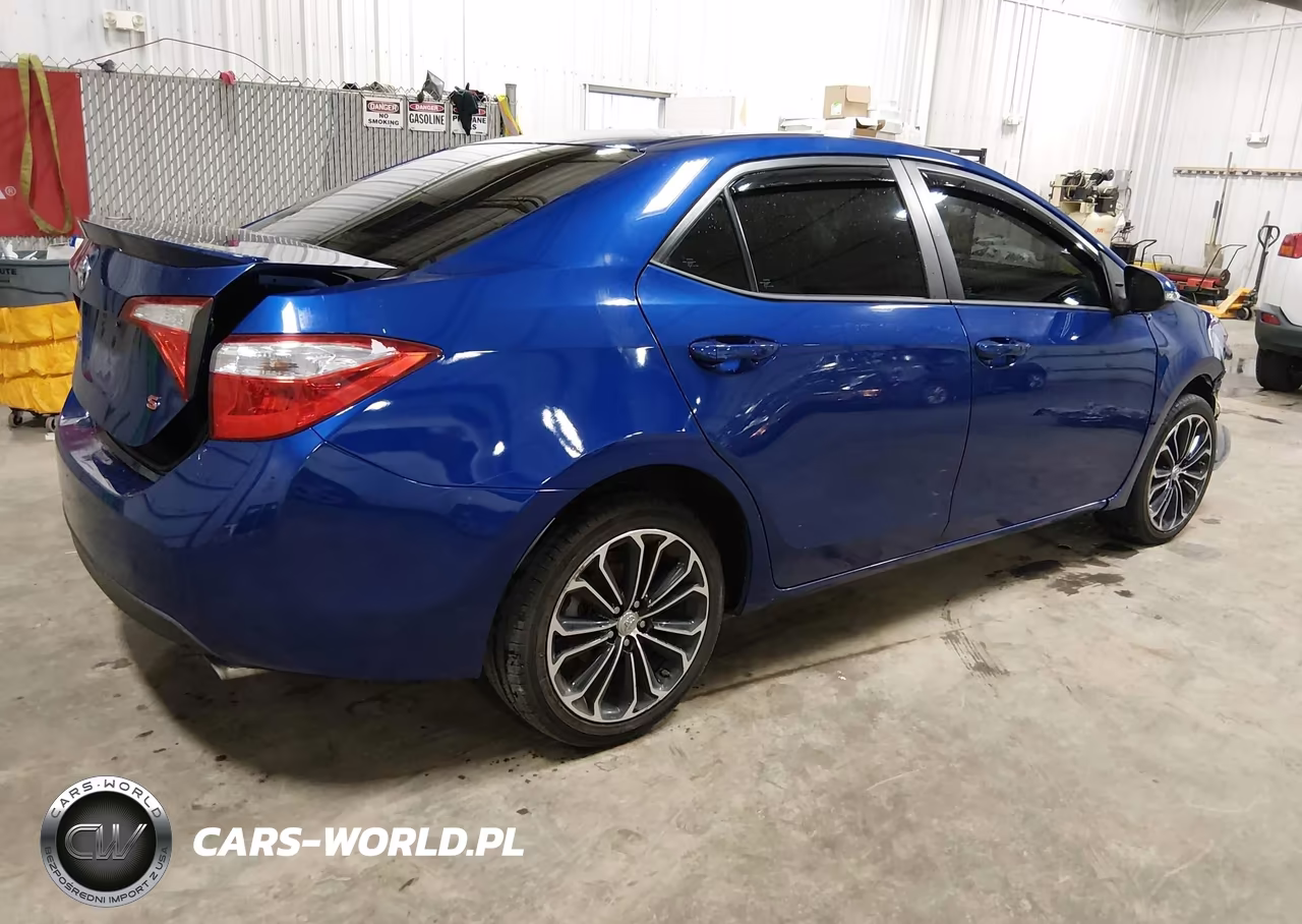 2015 Toyota Corolla S Plus VIN:5YFBURHE1FP307354 - 4