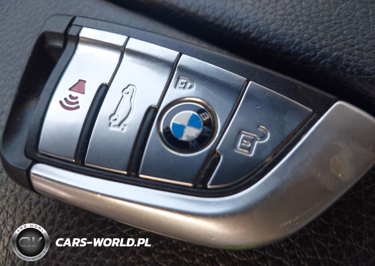 2018 BMW 530I VIN:WBAJA5C51JWA38969 - 11