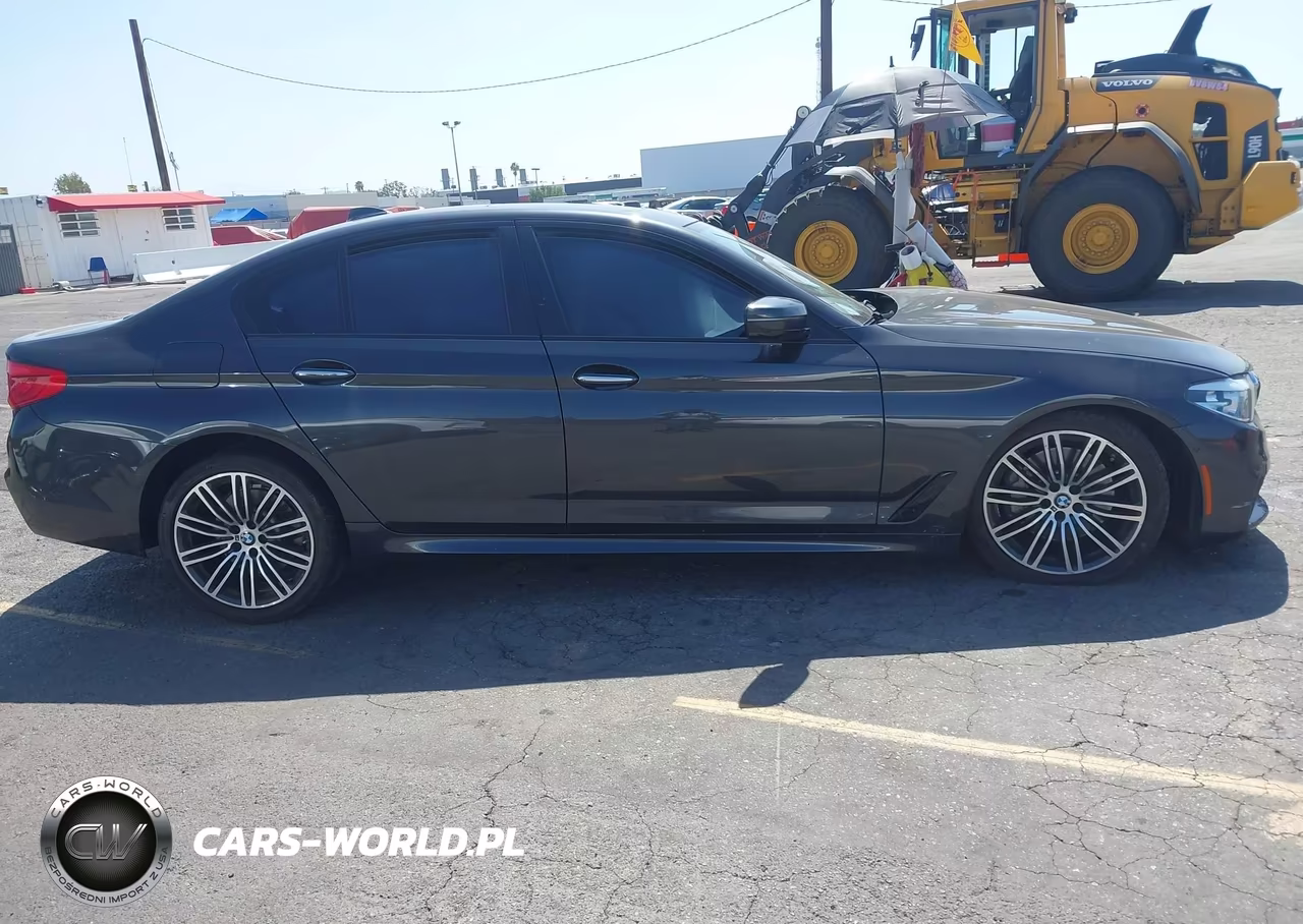 2018 BMW 530I VIN:WBAJA5C51JWA38969 - 13