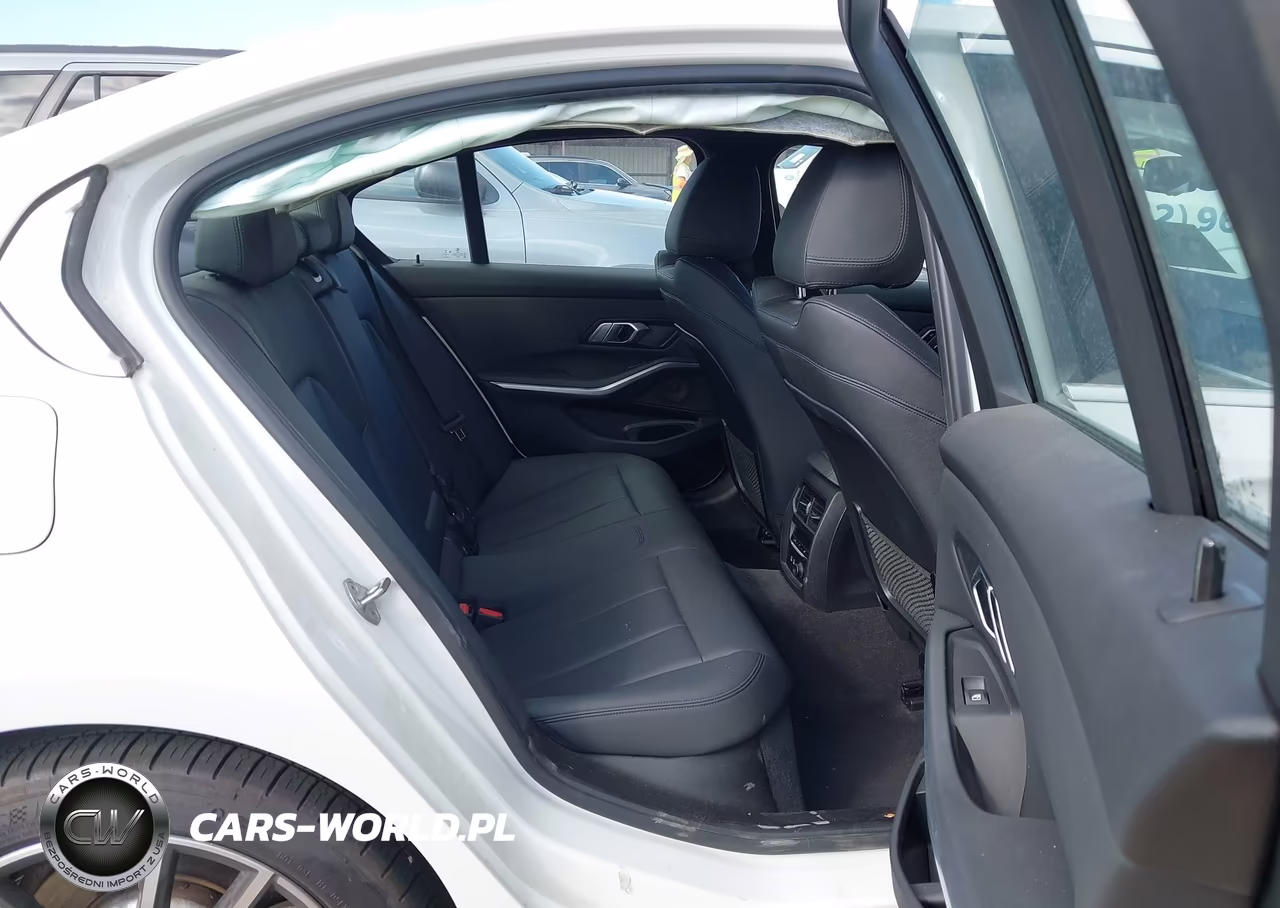 2019 BMW 330I VIN:WBA5R1C57KAK06984 - 8