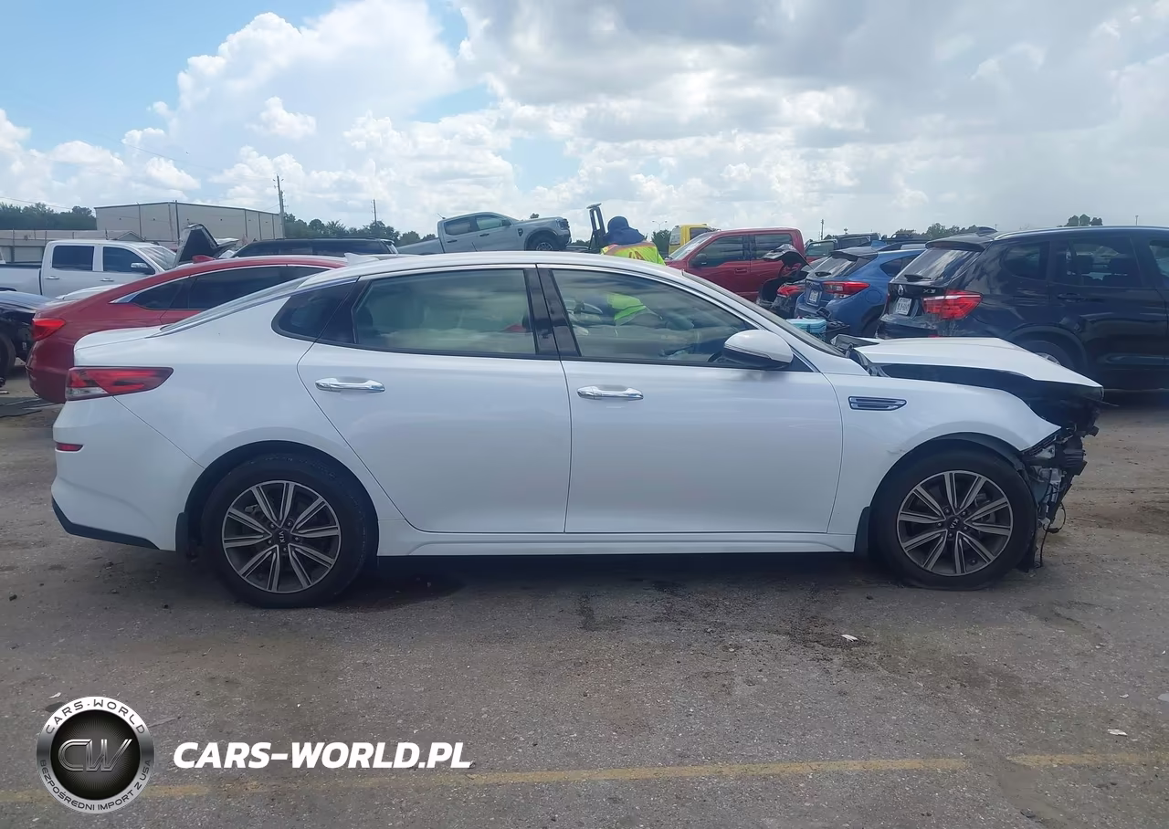 2019 Kia Optima Ex VIN:5XXGU4L1XKG353474 - 13