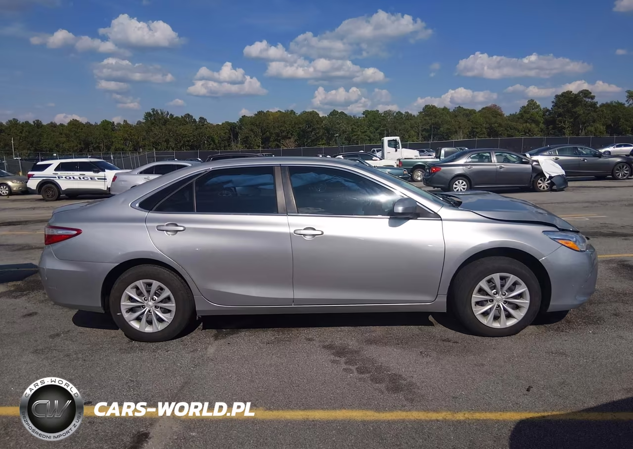 2015 Toyota Camry Le VIN:4T1BF1FK7FU955011 - 13