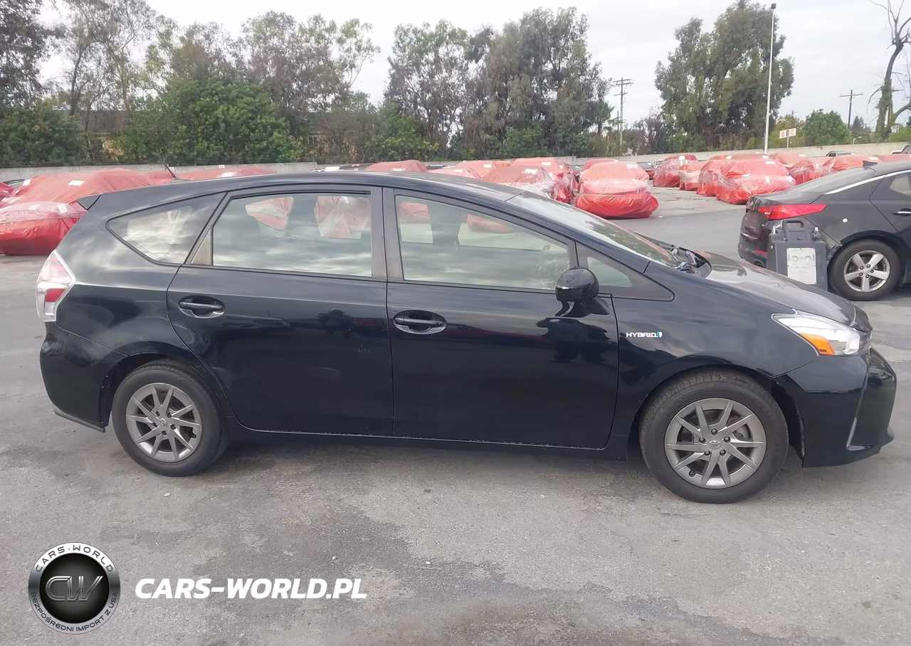 2017 Toyota Prius V Three VIN:JTDZN3EU7HJ062443 - 13