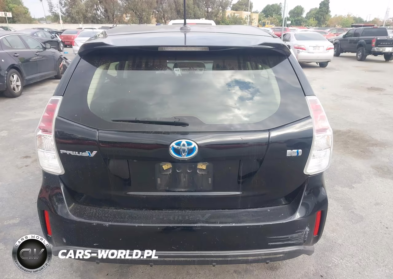 2017 Toyota Prius V Three VIN:JTDZN3EU7HJ062443 - 16