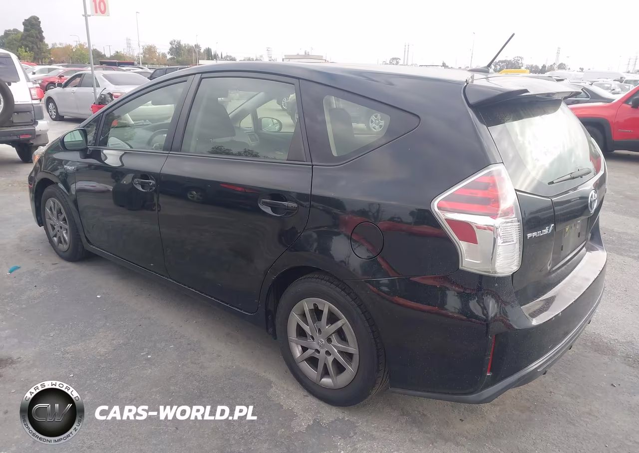 2017 Toyota Prius V Three VIN:JTDZN3EU7HJ062443 - 3