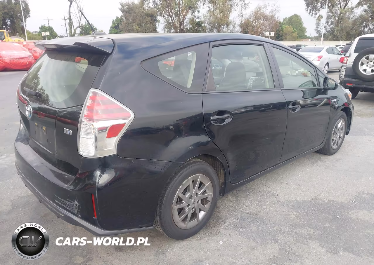 2017 Toyota Prius V Three VIN:JTDZN3EU7HJ062443 - 4