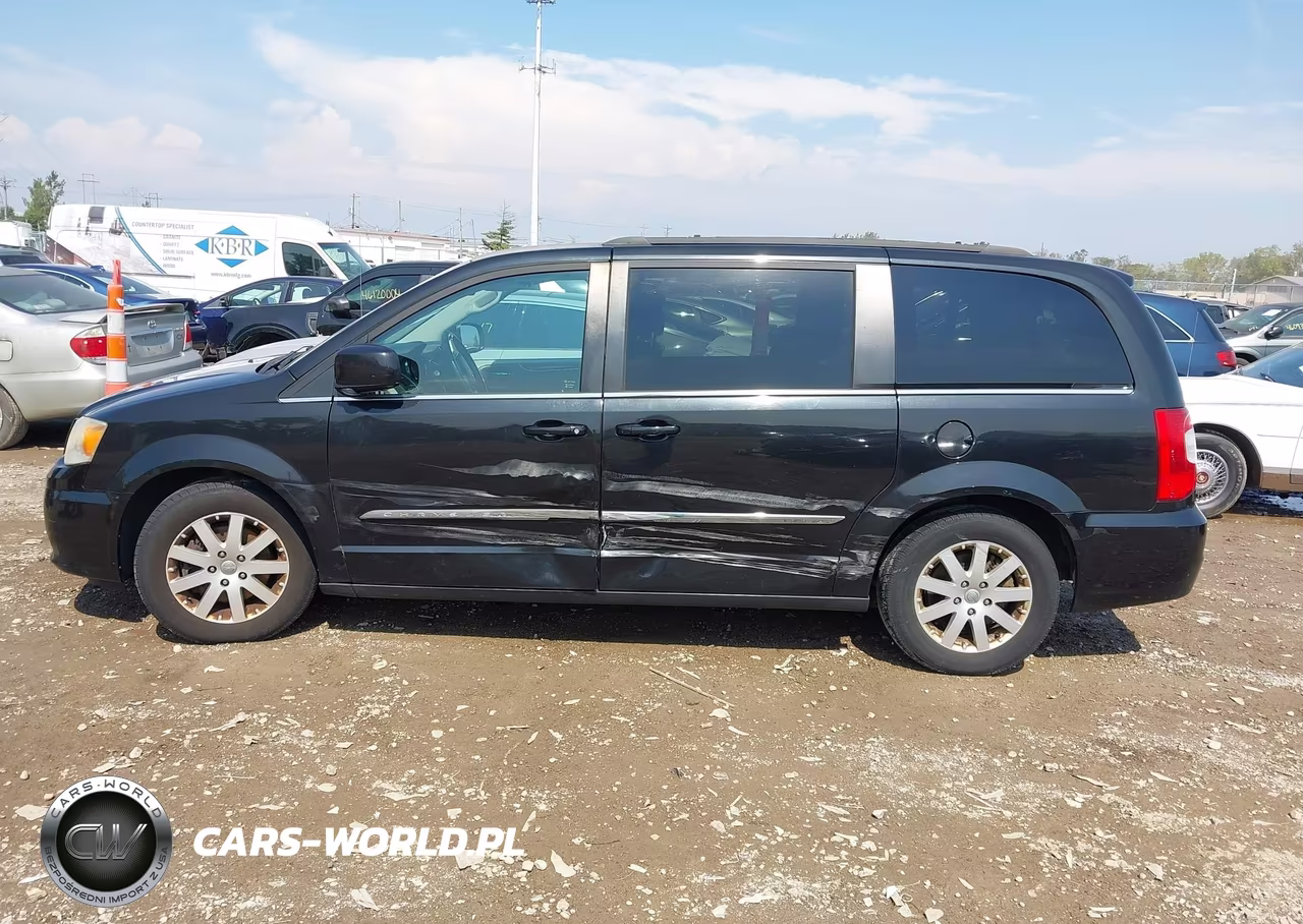 2014 Chrysler Town & Country Touring VIN:2C4RC1BG0ER296147 - 14