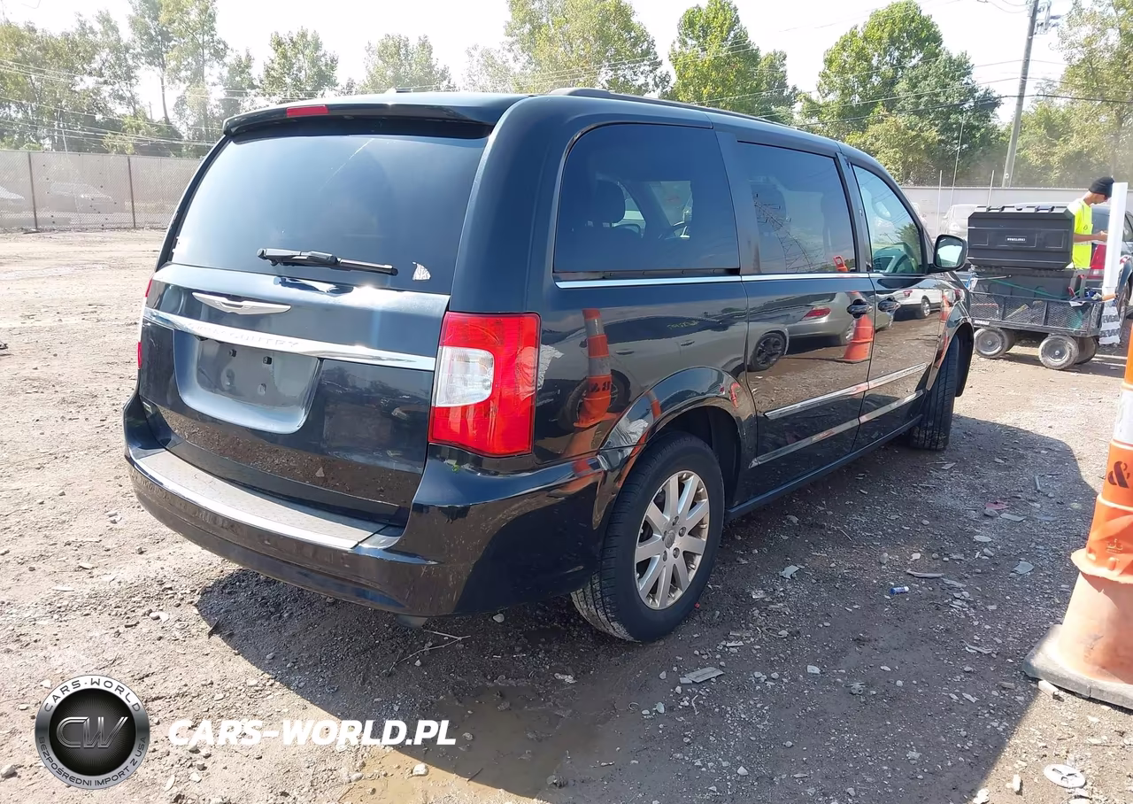 2014 Chrysler Town & Country Touring VIN:2C4RC1BG0ER296147 - 4