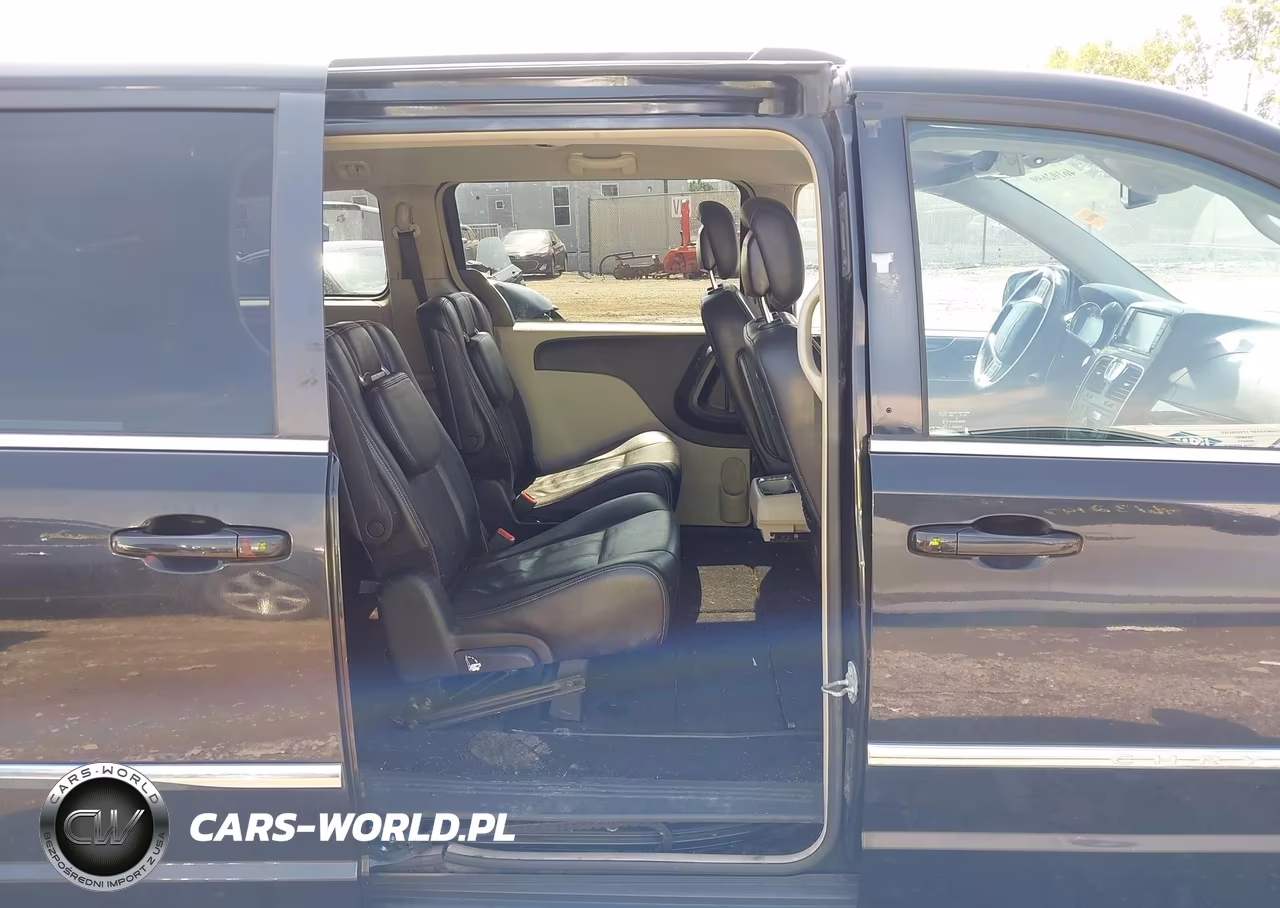 2014 Chrysler Town & Country Touring VIN:2C4RC1BG0ER296147 - 8