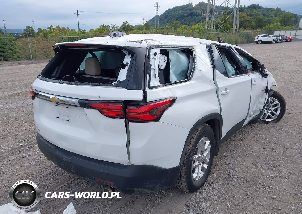 2022 Chevrolet Traverse Fwd Ls VIN:1GNERFKW5NJ167818 - 4
