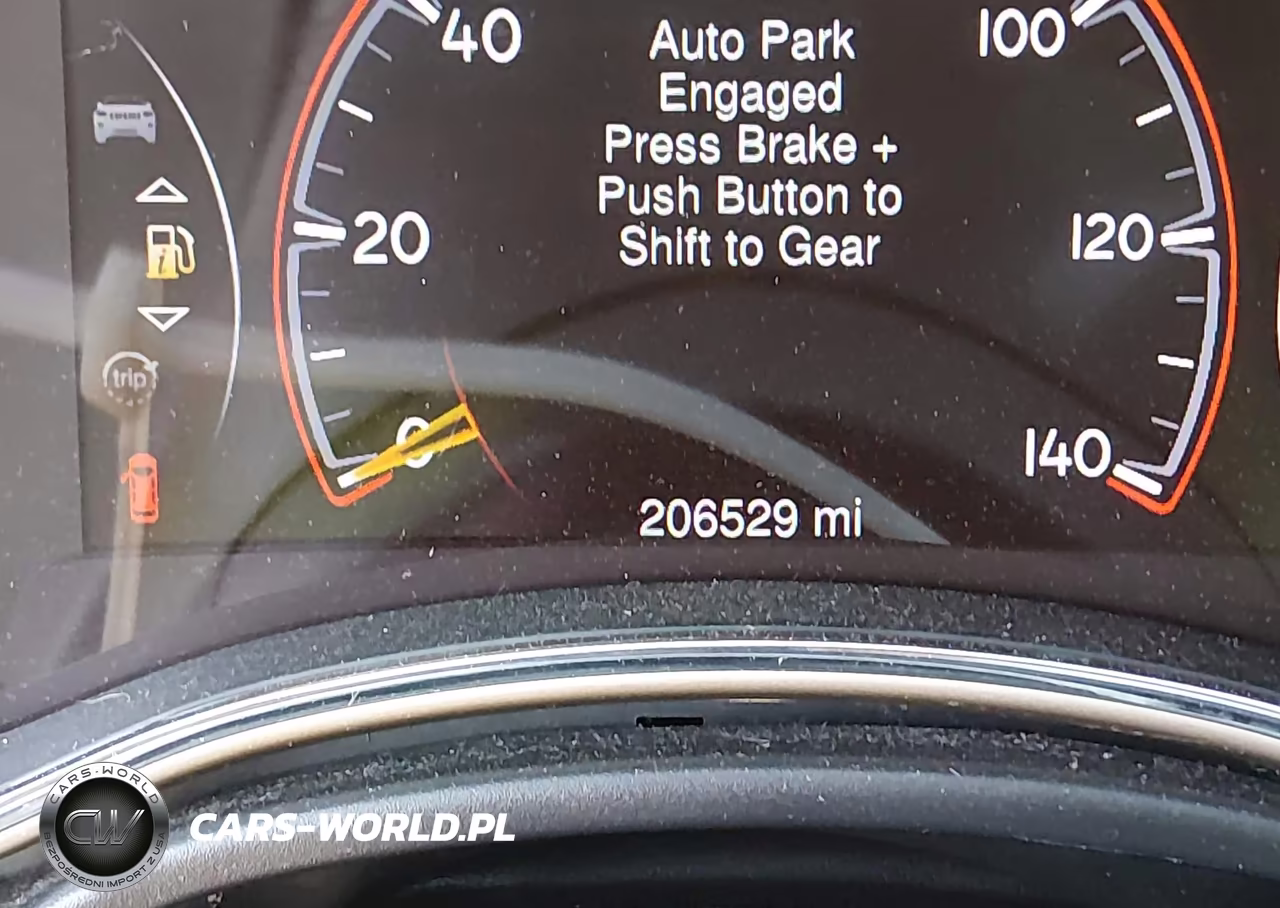 2014 Jeep Grand Cherokee Laredo VIN:1C4RJEAG6EC133610 - 15