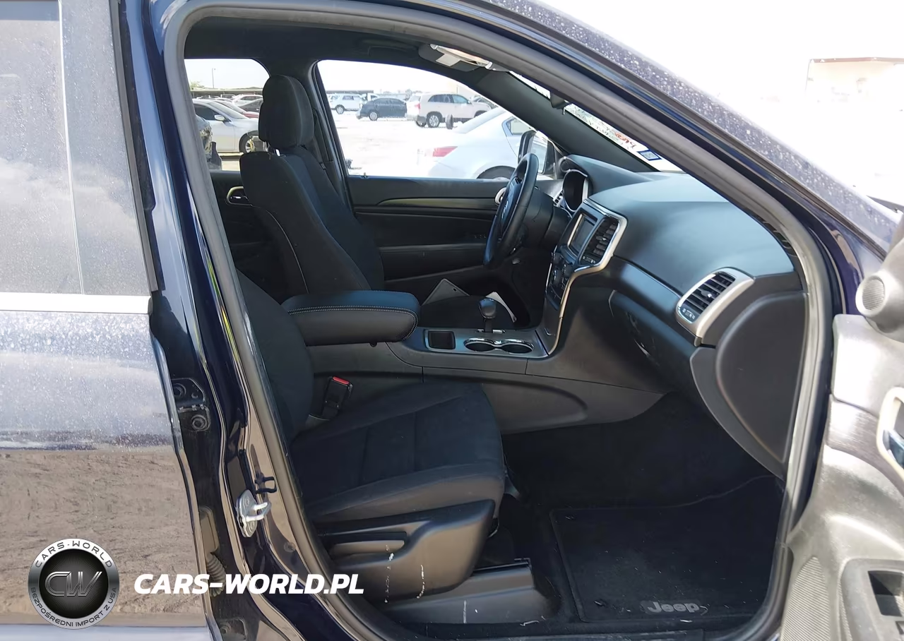 2014 Jeep Grand Cherokee Laredo VIN:1C4RJEAG6EC133610 - 5