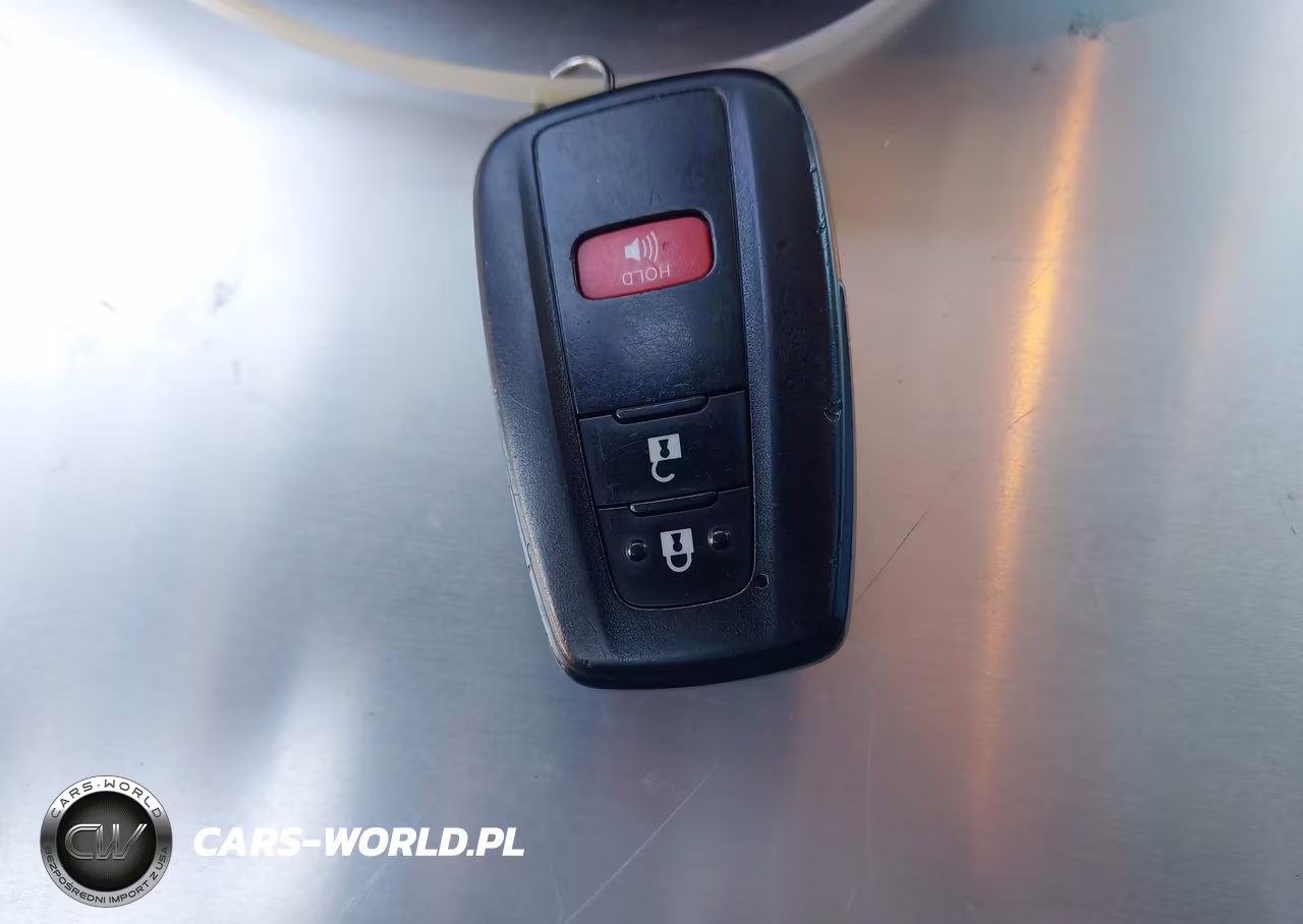 2018 Toyota Prius Two VIN:JTDKBRFU8J3590577 - 11