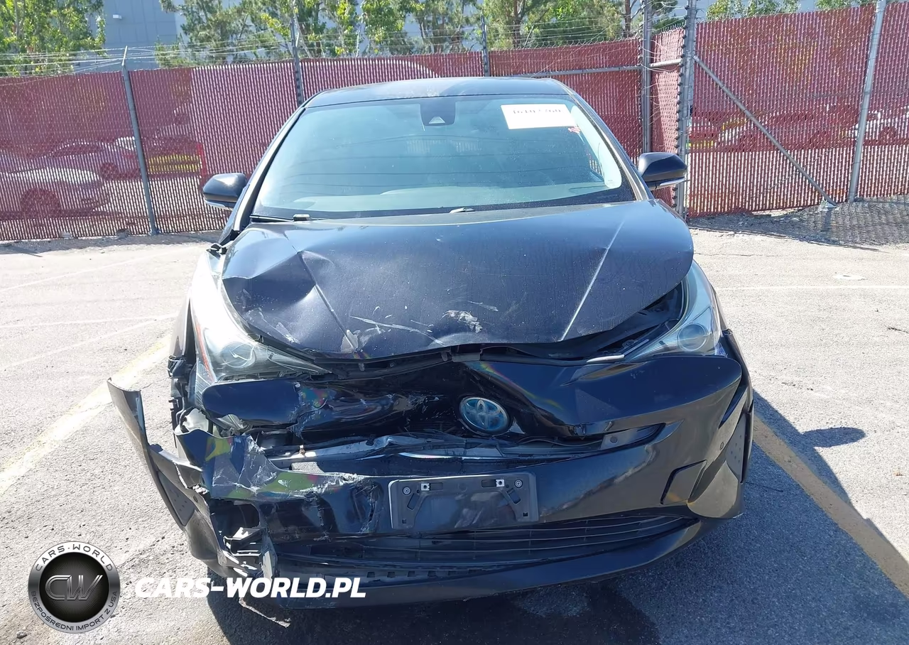 2018 Toyota Prius Two VIN:JTDKBRFU8J3590577 - 13