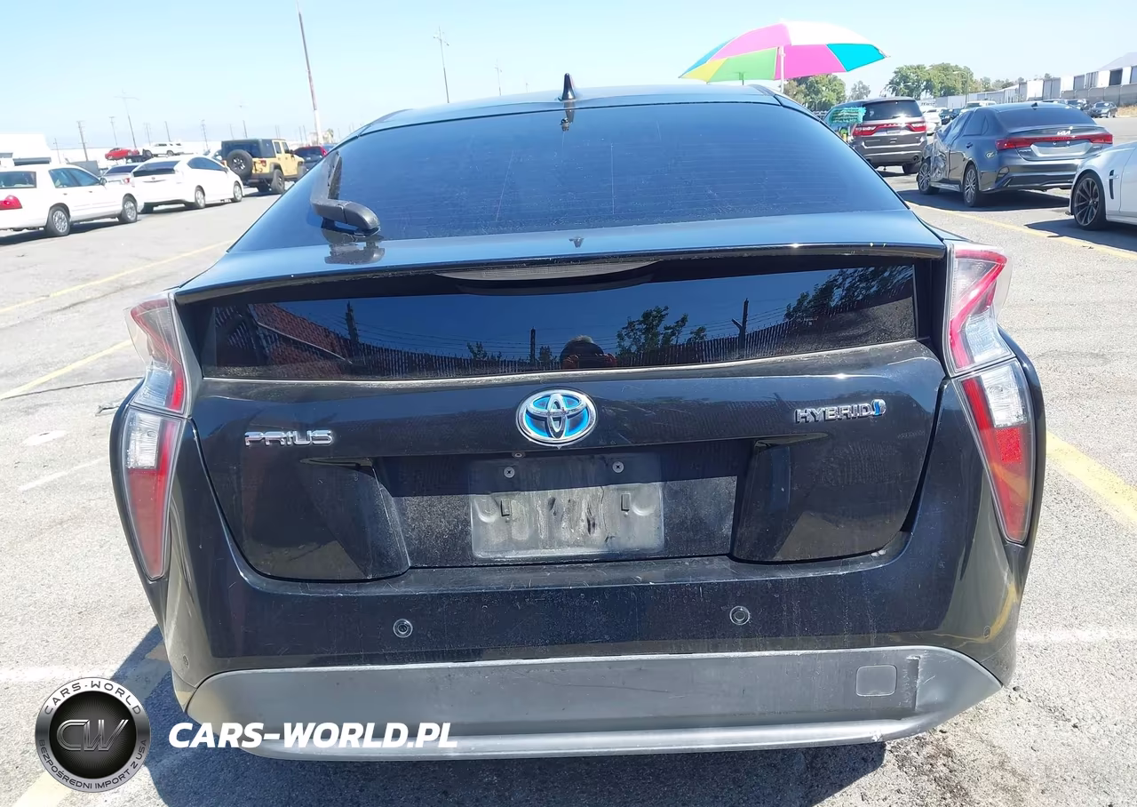 2018 Toyota Prius Two VIN:JTDKBRFU8J3590577 - 17