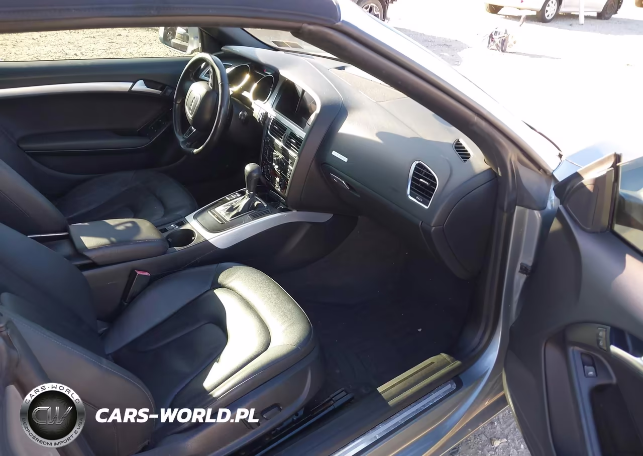 2011 Audi A5 2.0T Premium VIN:WAULFAFH5BN010945 - 5