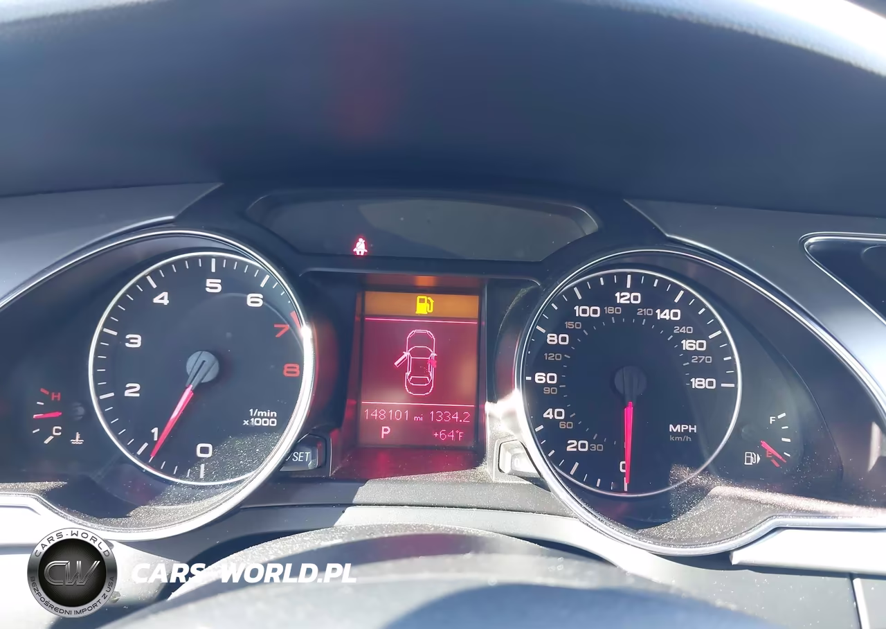 2011 Audi A5 2.0T Premium VIN:WAULFAFH5BN010945 - 7