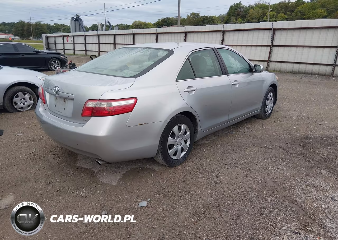 2007 Toyota Camry Le VIN:4T1BE46KX7U553618 - 4