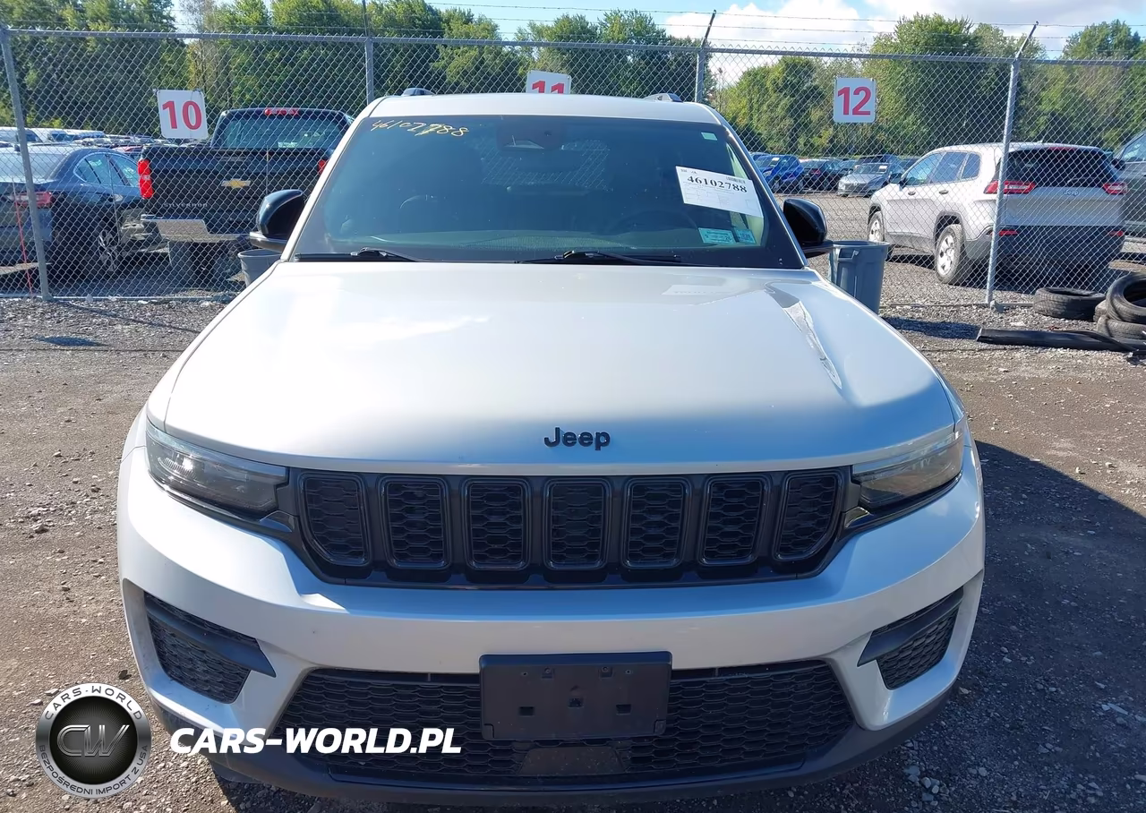 2024 Jeep Grand Cherokee Altitude X 4X4 VIN:1C4RJHAG2RC228981 - 12