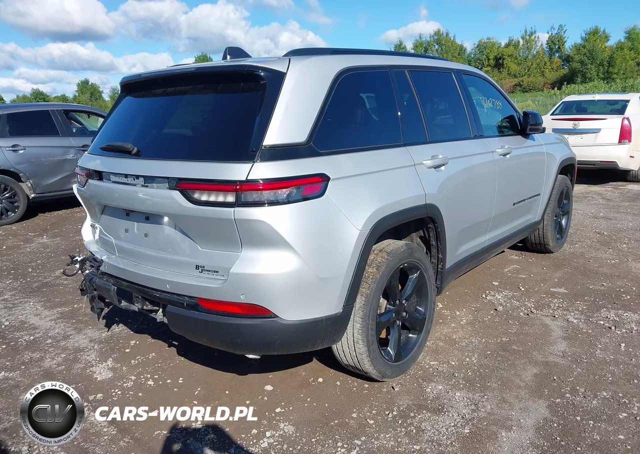 2024 Jeep Grand Cherokee Altitude X 4X4 VIN:1C4RJHAG2RC228981 - 4