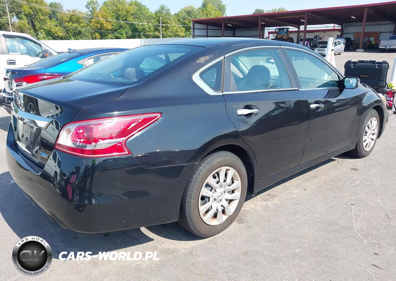 2013 Nissan Altima 2.5 S VIN:1N4AL3AP8DC275697 - 4