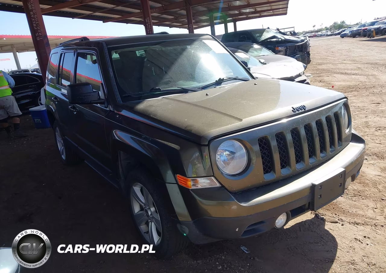 2015 Jeep Patriot Latitude – zdjęcie 1 z 11