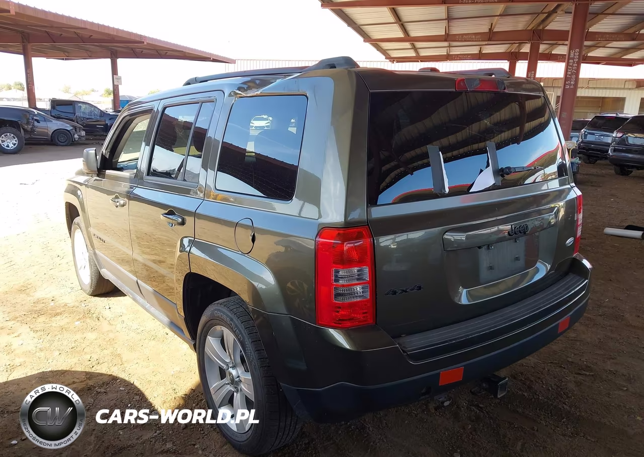 2015 Jeep Patriot Latitude VIN:1C4NJRFB4FD417896 - 3