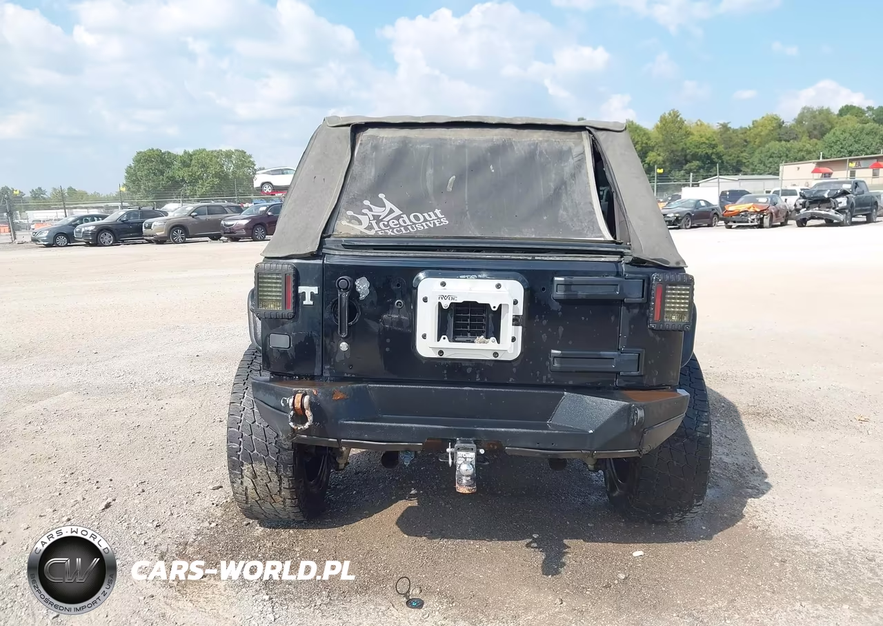 2008 Jeep Wrangler Unlimited X VIN:1J4GA391X8L528528 - 16