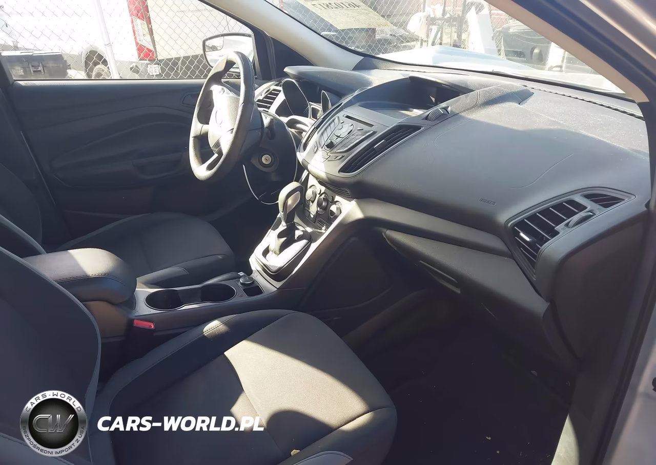 2016 Ford Escape S VIN:1FMCU0F76GUA57369 - 5