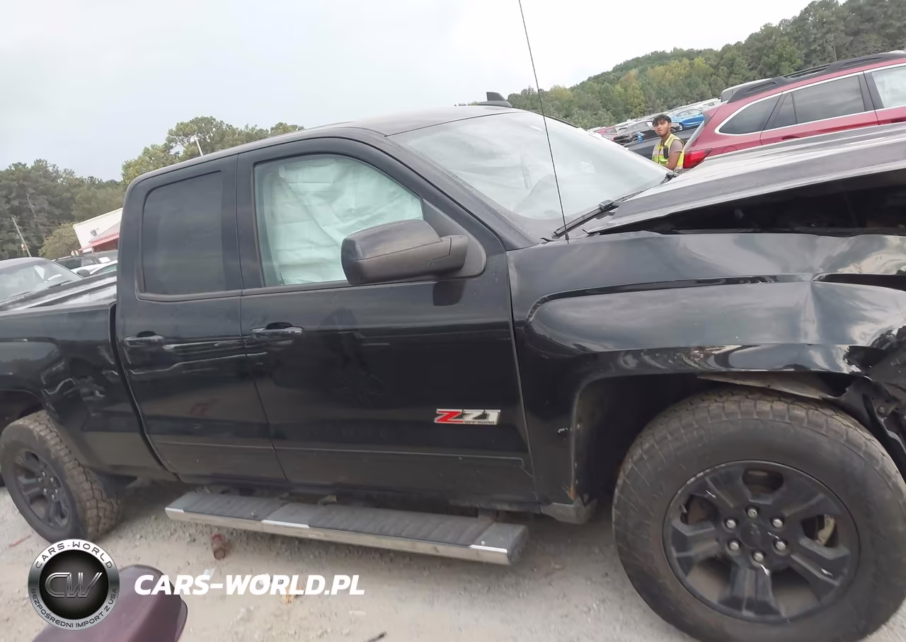 2017 Chevrolet Silverado 1500 2Lt VIN:1GCVKREC6HZ183113 - 13
