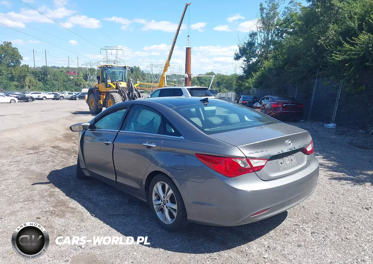 2013 Hyundai Sonata Limited VIN:5NPEC4AC8DH581706 - 3