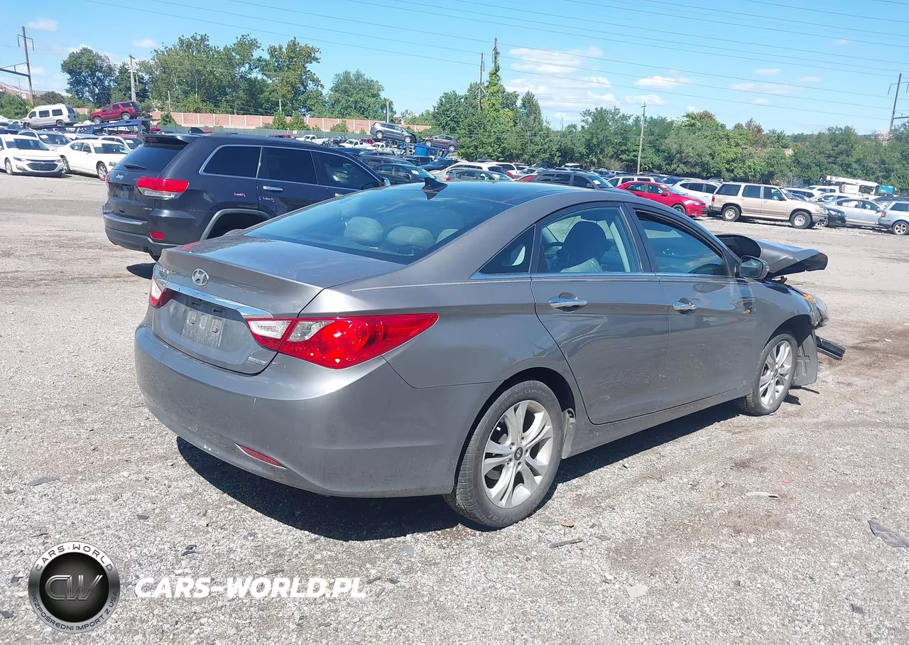 2013 Hyundai Sonata Limited VIN:5NPEC4AC8DH581706 - 4