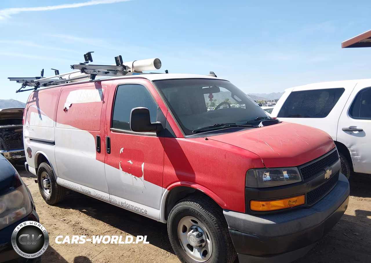 2019 Chevrolet Express 2500 Work Van VIN:1GCWGAFGXK1325476 - 13