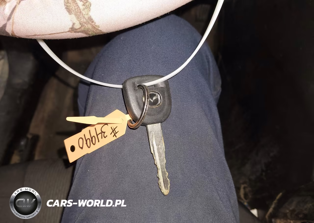 2012 Mazda Mazda5 Sport VIN:JM1CW2BL2C0107859 - 11