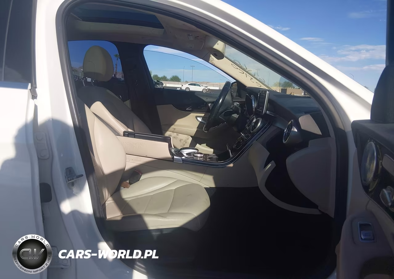 2015 Mercedes-Benz C 300 VIN:55SWF4JB7FU048474 - 5