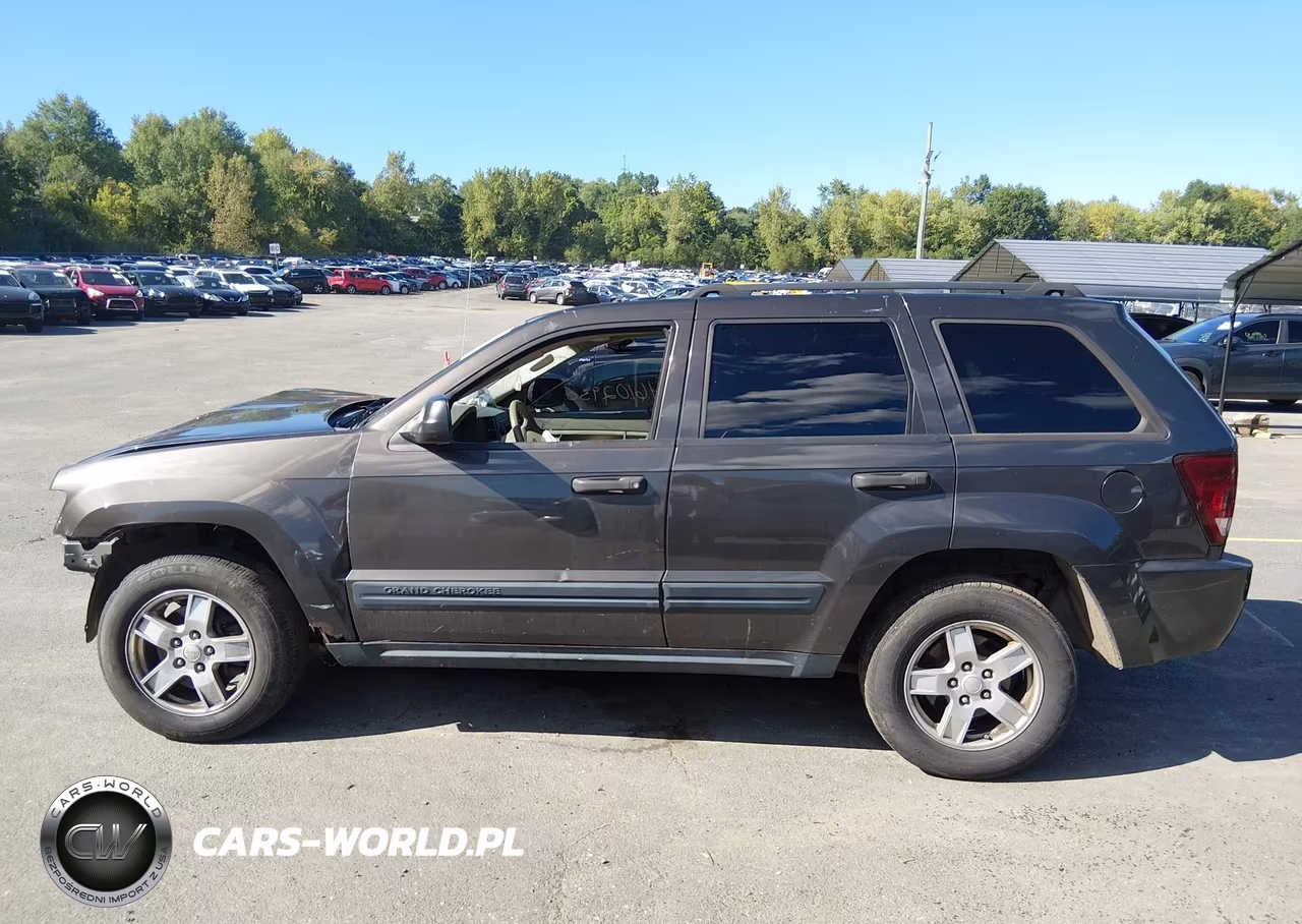 2005 Jeep Grand Cherokee Laredo VIN:1J4GR48K95C626356 - 14