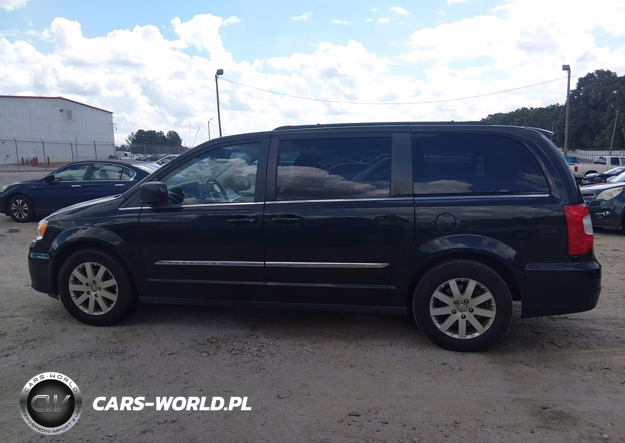 2016 Chrysler Town & Country Touring VIN:2C4RC1BG7GR213848 - 14
