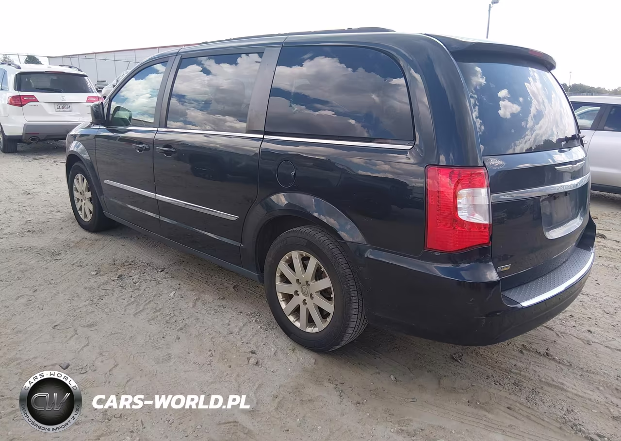 2016 Chrysler Town & Country Touring VIN:2C4RC1BG7GR213848 - 3
