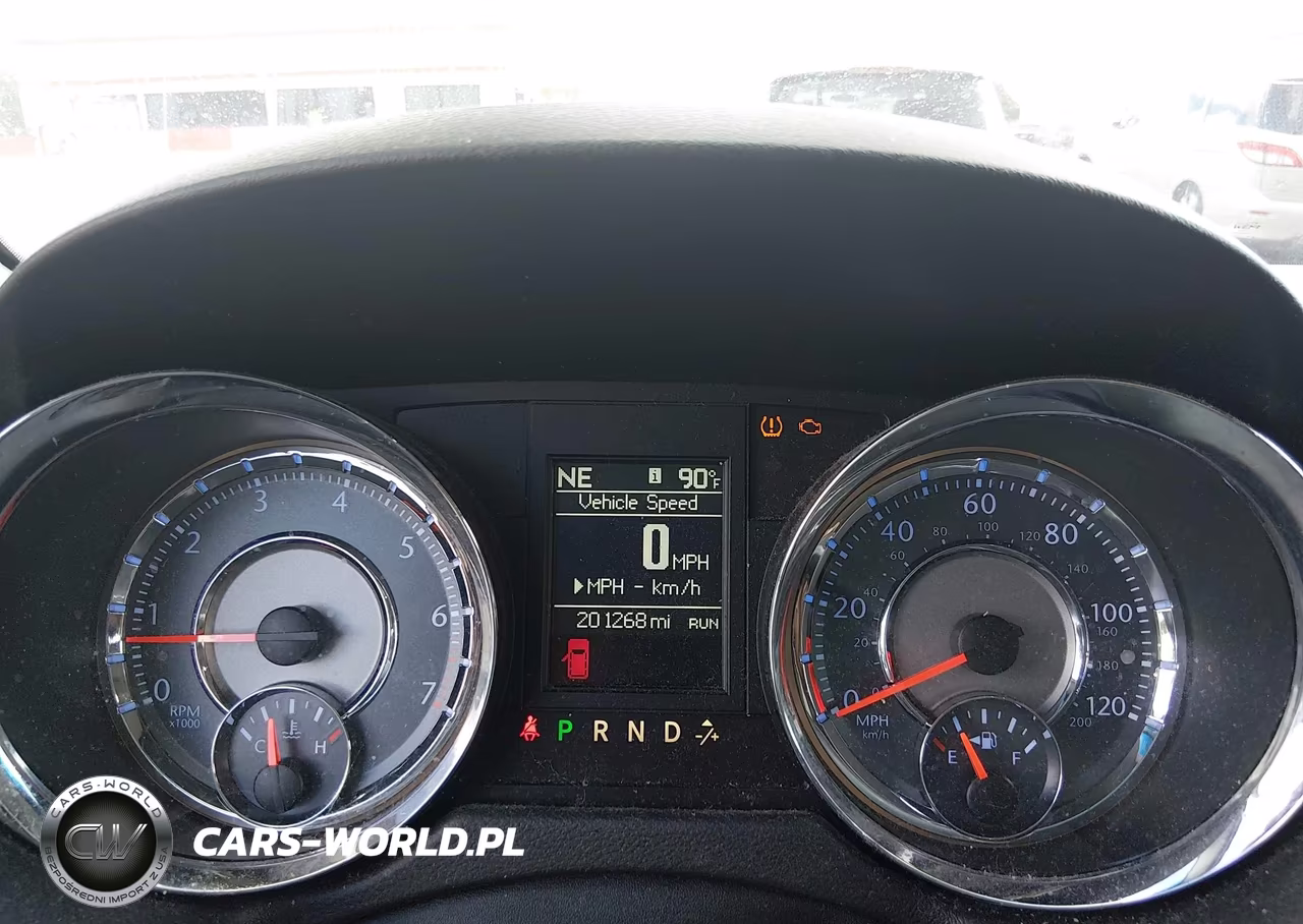 2016 Chrysler Town & Country Touring VIN:2C4RC1BG7GR213848 - 7