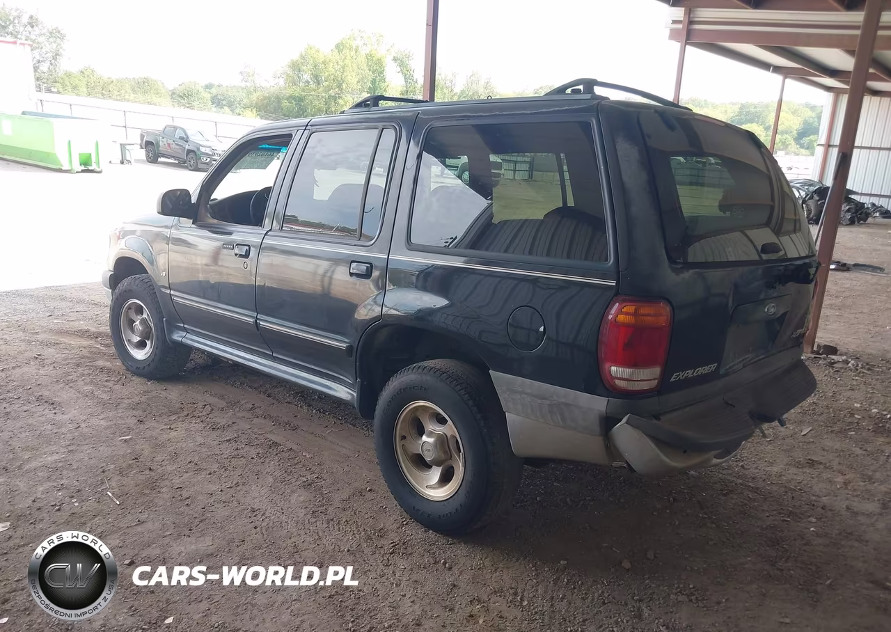 2000 Ford Explorer Xlt VIN:1FMZU63P8YZB80435 - 3