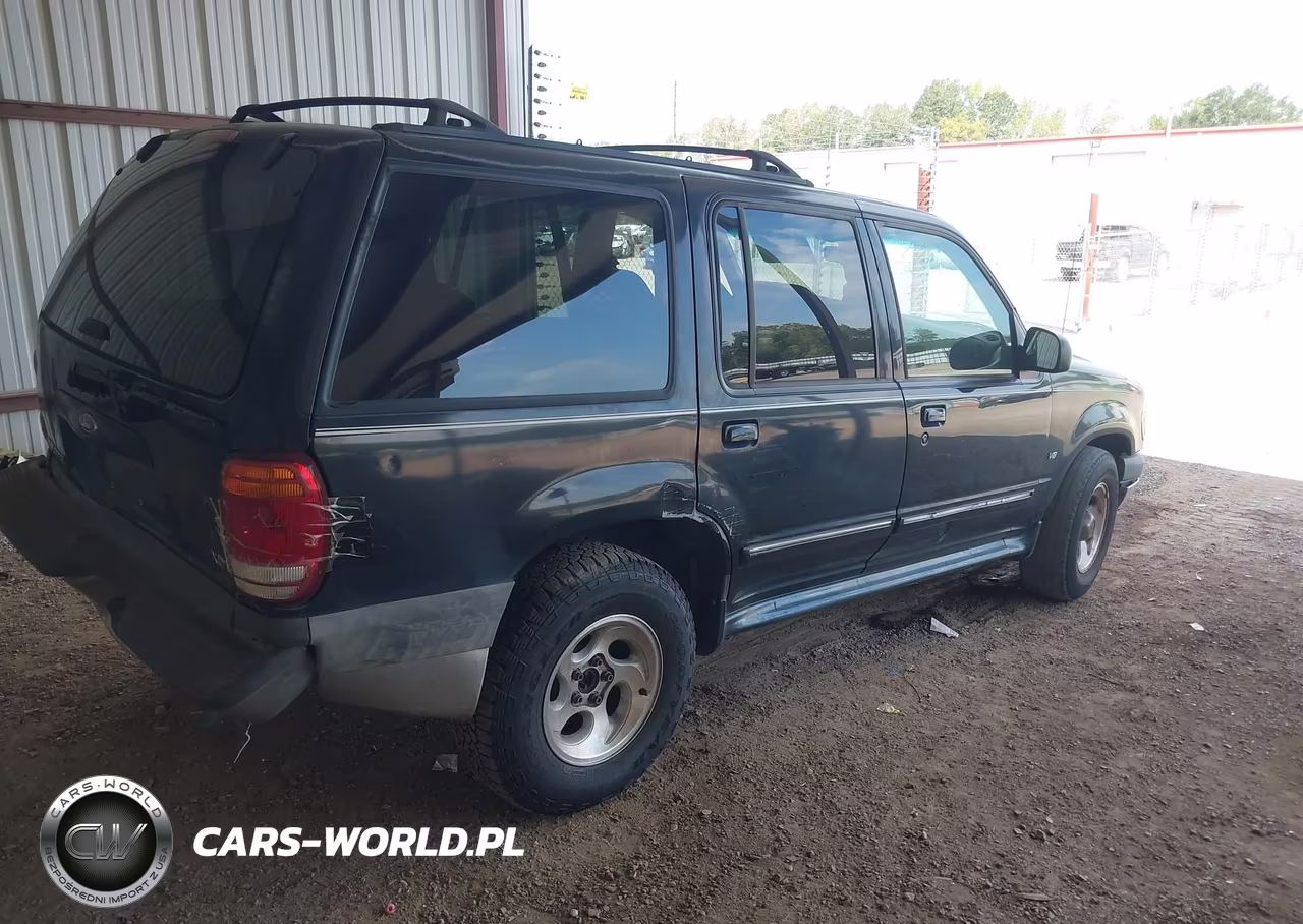2000 Ford Explorer Xlt VIN:1FMZU63P8YZB80435 - 4