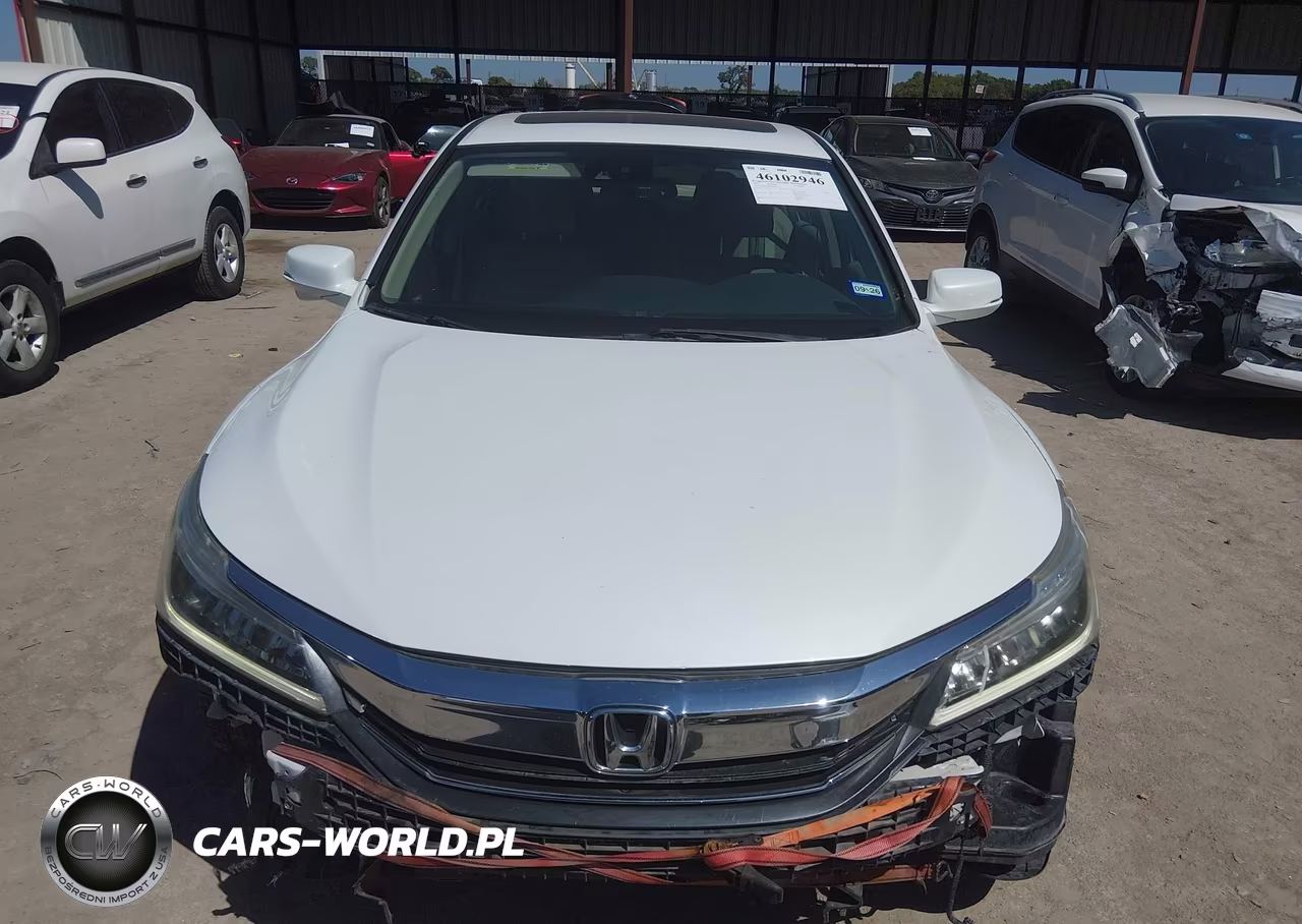 2017 Honda Accord Touring V6 VIN:1HGCR3F95HA002571 - 12