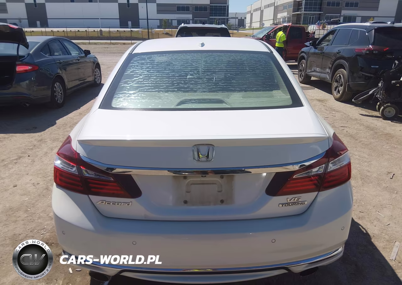 2017 Honda Accord Touring V6 VIN:1HGCR3F95HA002571 - 16