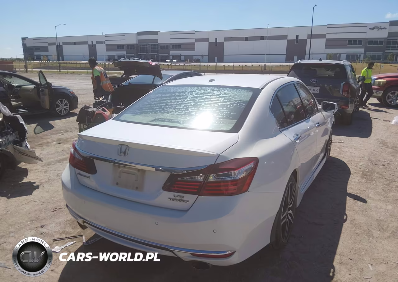 2017 Honda Accord Touring V6 VIN:1HGCR3F95HA002571 - 4